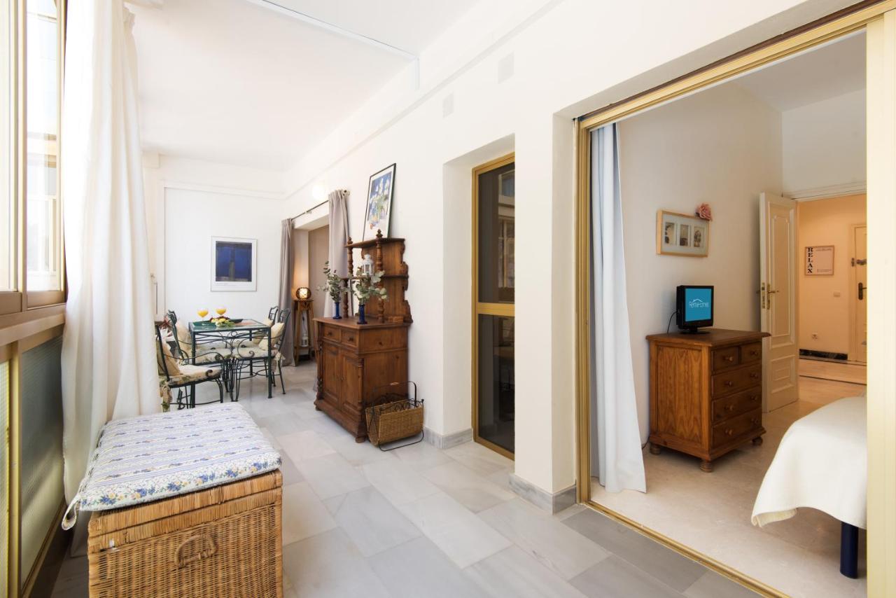 Rentandhomes Beachfront Marbella Center Екстер'єр фото
