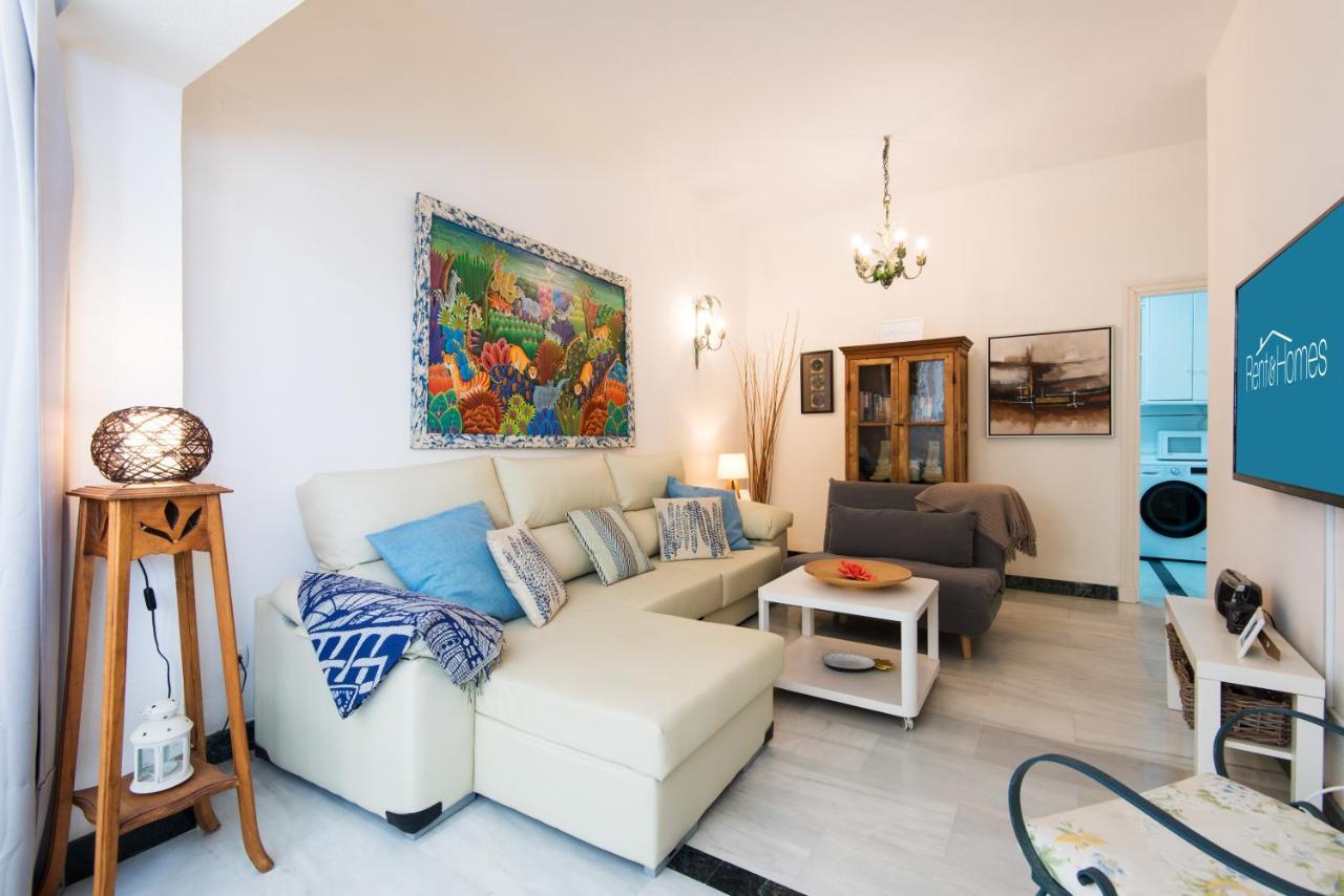 Rentandhomes Beachfront Marbella Center Екстер'єр фото