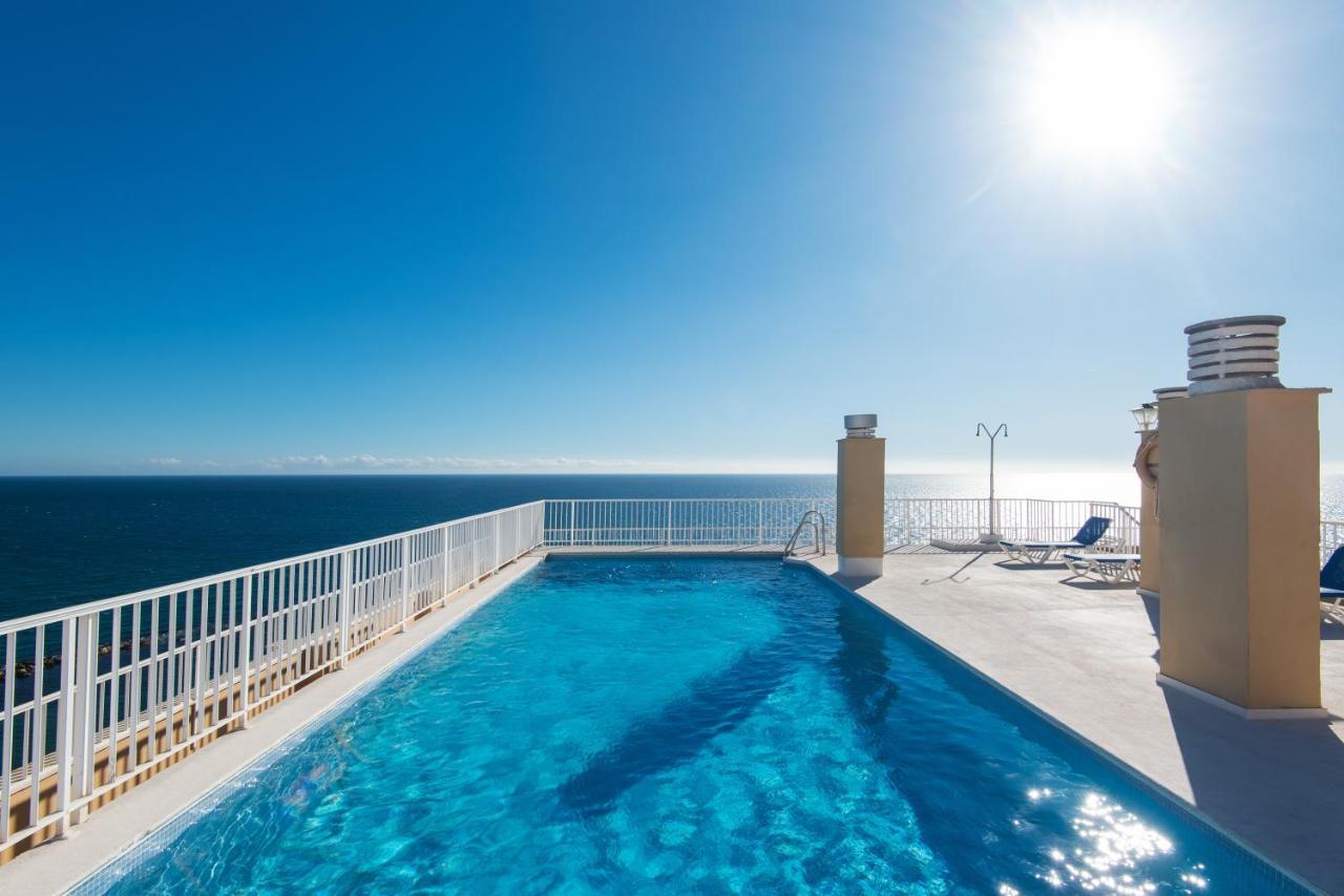 Rentandhomes Beachfront Marbella Center Екстер'єр фото